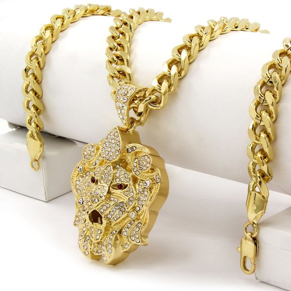 14k Gold Lion Chain + Pendant 30